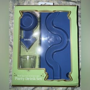Party drink set with shot spinner and ice luge